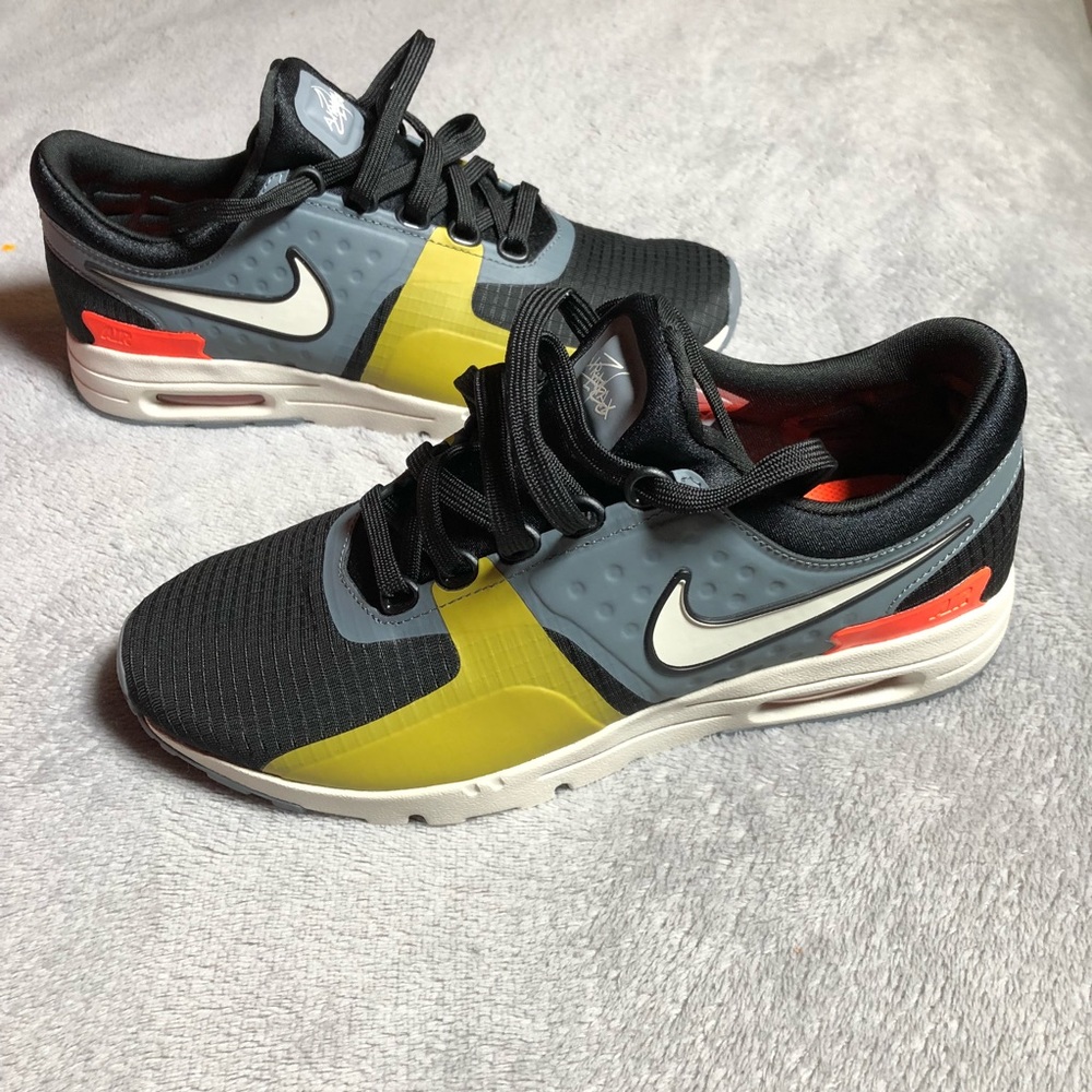 Nike Air Max Zero SI Sneakers Sizes 7 7.5 - Picture 2 of 8